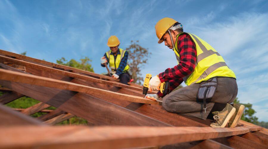 Professional gutter cleaning in Eastman, GA